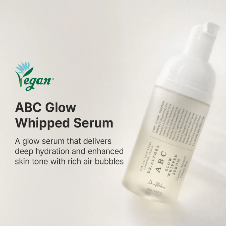 Slika – blagovna znamka / glavna slika (najpomembnejše)
Dr. Althea ABC Glow Whipped Serum – veganski serum za sijaj z zračnimi mehurčki, ki vlaži kožo ter daje bolj enakomeren ten in naraven sijaj.