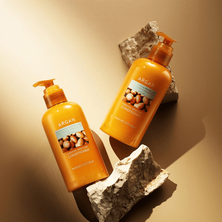 Nature Republic Argan Essential Moisture Repairing Conditioner – hranilni balzam z arganovim oljem za poškodovane lase.