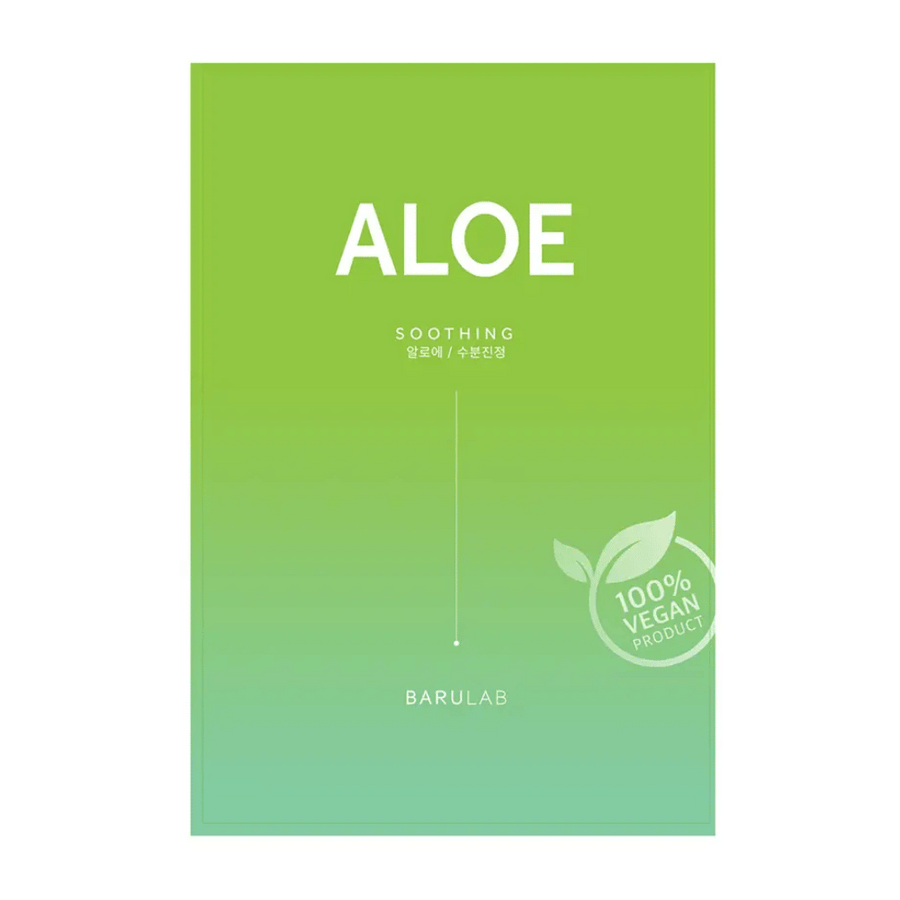 Embalaža izdelka BARULAB "Aloe Soothing" maska, ki je prav tako označena kot "100% veganski izdelek". Embalaža je enotno svetlo zelene barve.