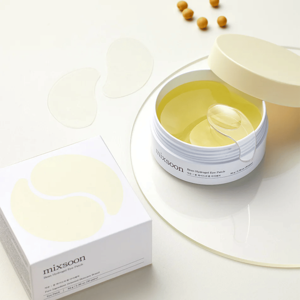 Mixsoon Bean Hydrogel Eye Patch – Intenzivno vlažilne očesne maske za bolj svež videz.

🌱 Fermentiran ekstrakt fižola – Globoko hranljivo in vlažilno.
💧 Hidrogelna tehnologija – Hladilno in popolno prileganje.
✨ Posvetli & zmanjša oteklino – Preprečuje temne kolobarje in znake utrujenosti.

Popolno za svežo in spočito kožo!