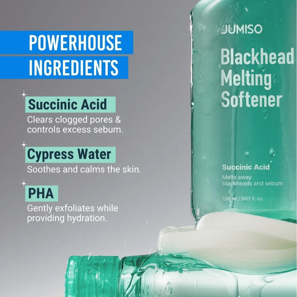 Bližnji posnetek steklenice JUMISO Blackhead Melting Softener. Besedilo prikazuje ključne sestavine: sukcinska kislina, cipresna voda in PHA za čiščenje por.