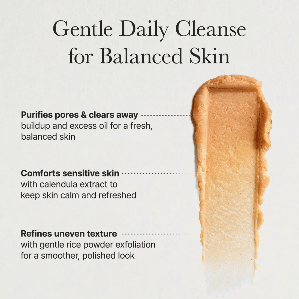 Povečava Arencia Calendula Rice Mochi Cleanser – kremno čistilo, ki čisti pore, pomirja občutljivo kožo in izravnava teksturo kože.