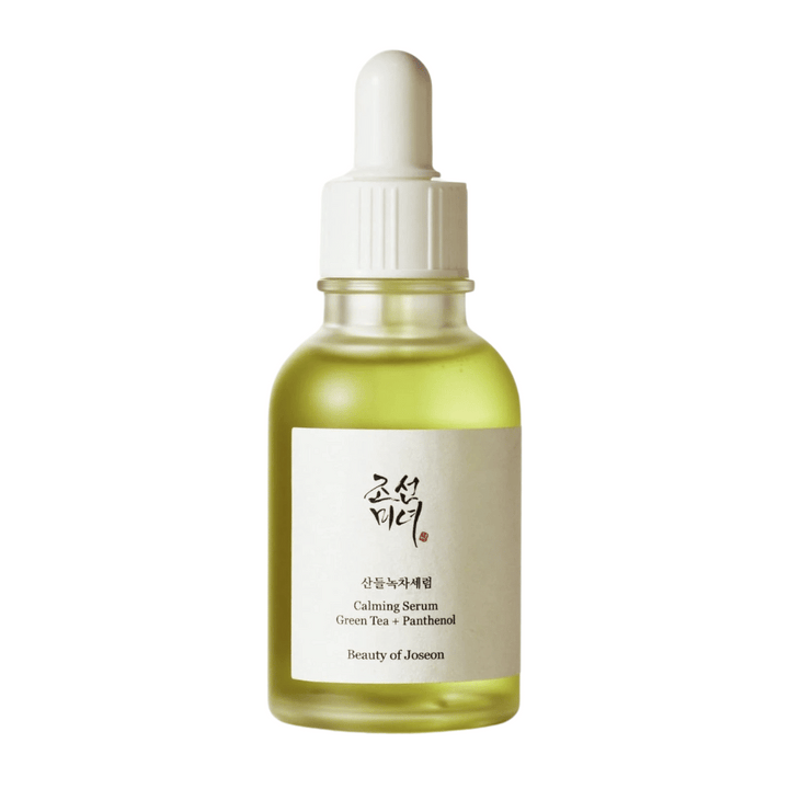 Slika izdelka Beauty of Joseon Calming Serum Green Tea + Panthenol v steklenički s pipeto – vlažilni in uravnoteževalni K-beauty serum.