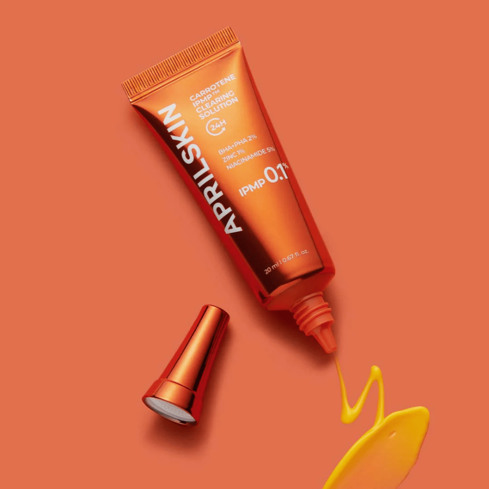 APRILSKIN Carrotene IPMP Clearing Solution v tubi z rumeno formulo, spot treatment proti aknam z BHA PHA 2 %, cinkom in niacinamidom