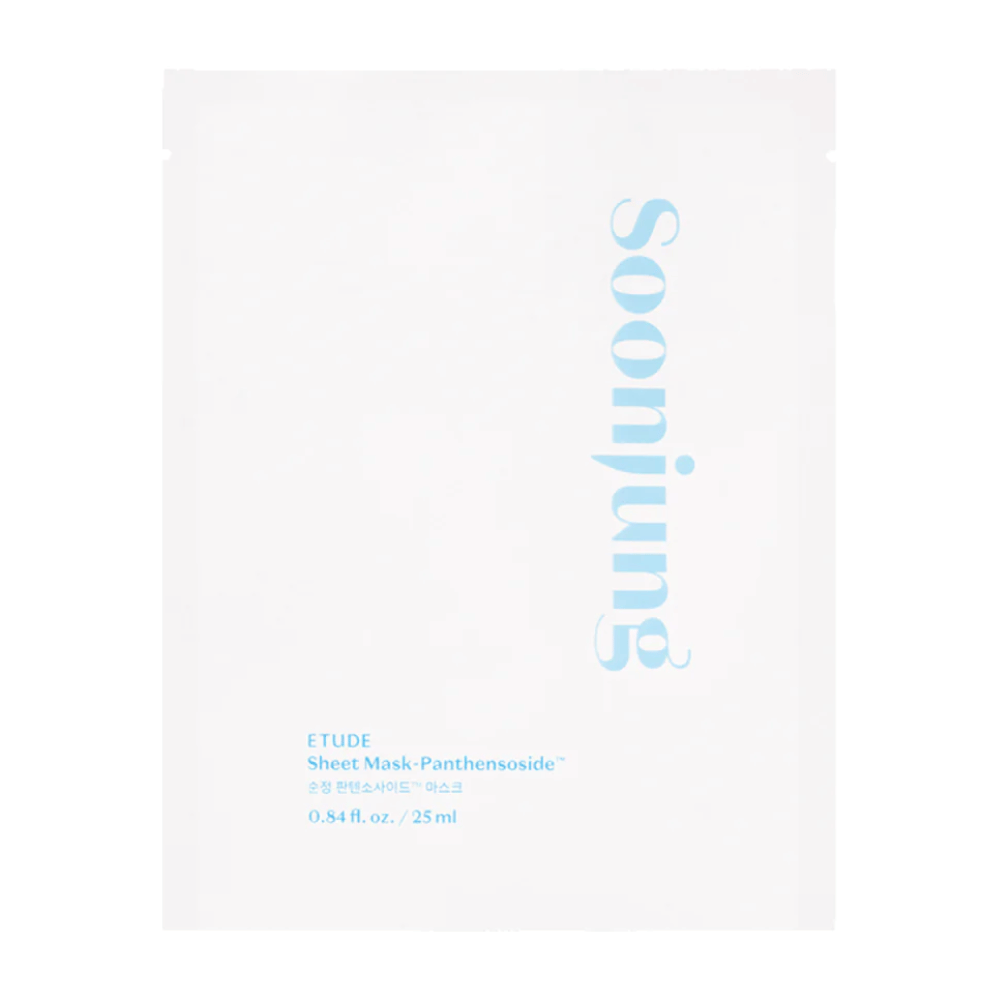Minimalistična bela embalaža maske ETUDE Soon Jung Panthensoside Sheet Mask. Besedilo je v svetlo modrem odtenku, velikost pa je navedena kot 0,84 fl. oz. / 25 ml.