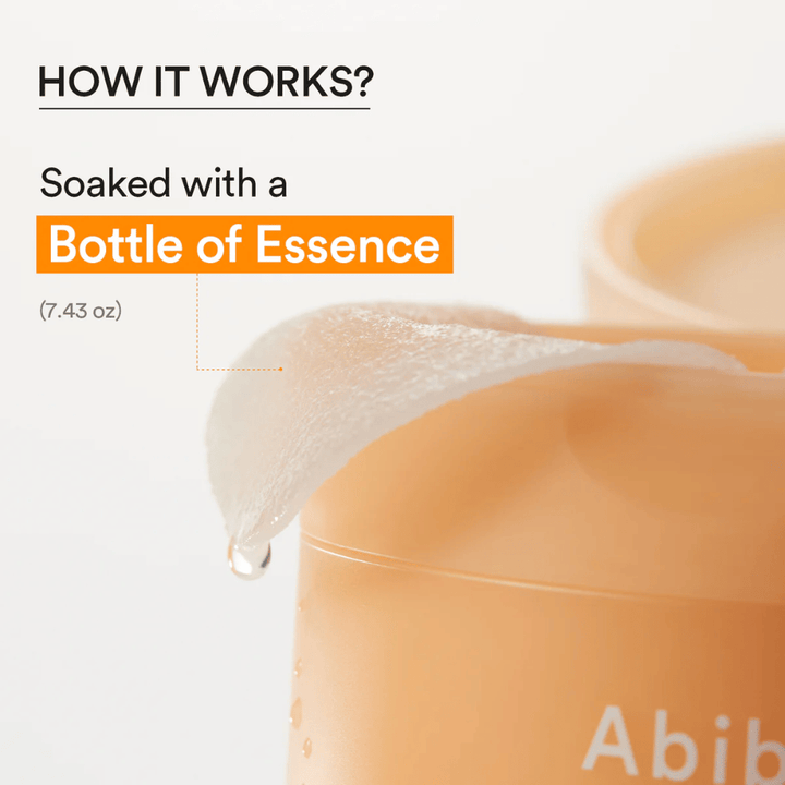 Bližnji posnetek blazinice hidratantni tonik, prepojene z esenco iz Abib Glutathiosome Dark Spot Pad Vita Touch.