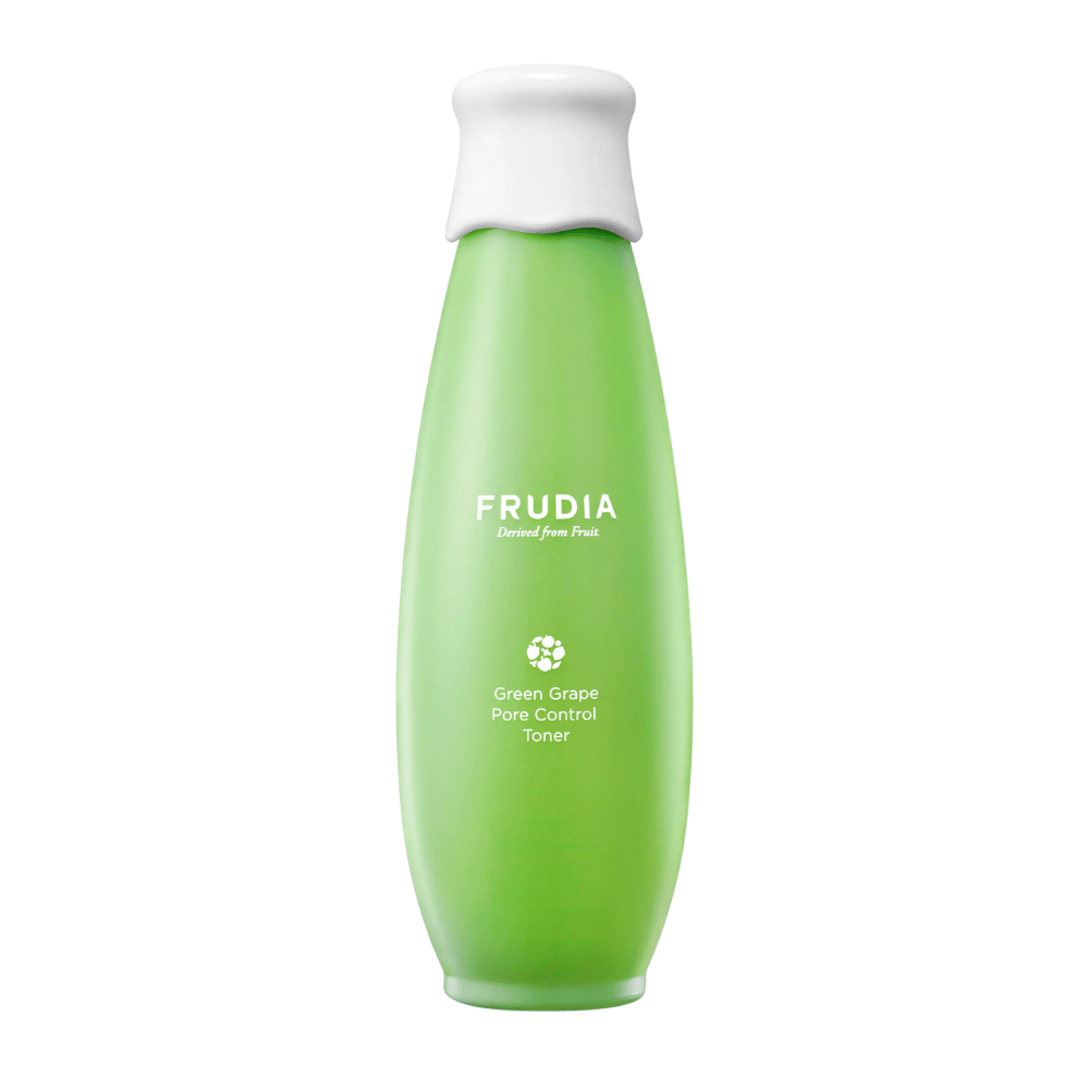 Frudia Green Grape Pore Control Toner – korejski tonik z izvlečkom zelenega grozdja, ki uravnava mastno kožo, minimizira pore in zagotavlja svež, navlažen in čist ton kože.