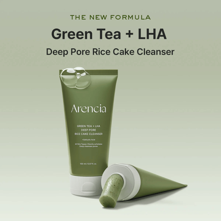 Promocijska slika za Arencia Green Tea + LHA Deep Pore Rice Cake Cleanser, ki izpostavlja novo formulo z zelenim čajem in LHA za globinsko čiščenje por.