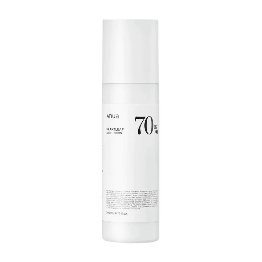 Bela steklenica z belim pokrovčkom z Heartleaf 70% Daily Lotion na beli podlagi, od Anua.