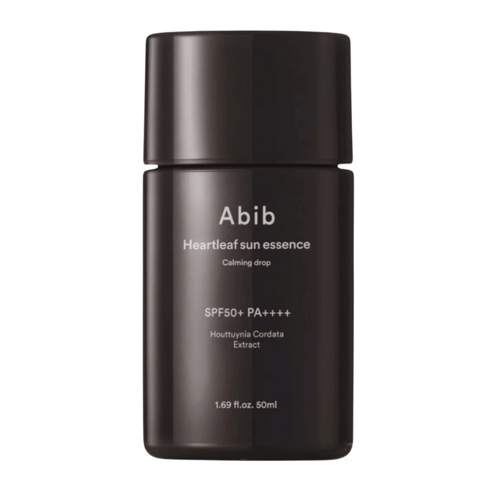 Slika izdelka Abib Heartleaf Sun Essence Calming Drop v črni embalaži z belim napisom in SPF50+ PA++++, 50 ml.