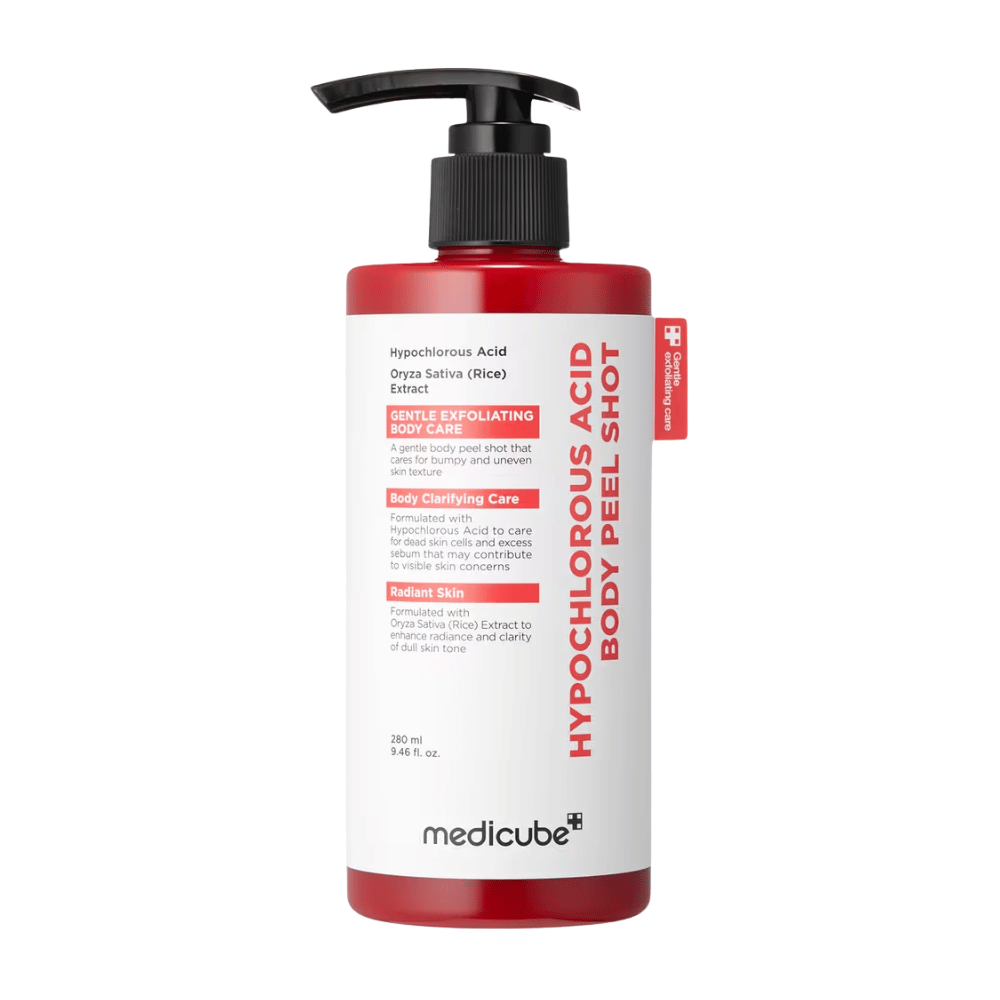 Izrezana slika izdelka Medicube Hypochlorous Acid Body Peel Shot v rdeči plastenki s pumpico za piling telesa in vlaženje grobe kože.