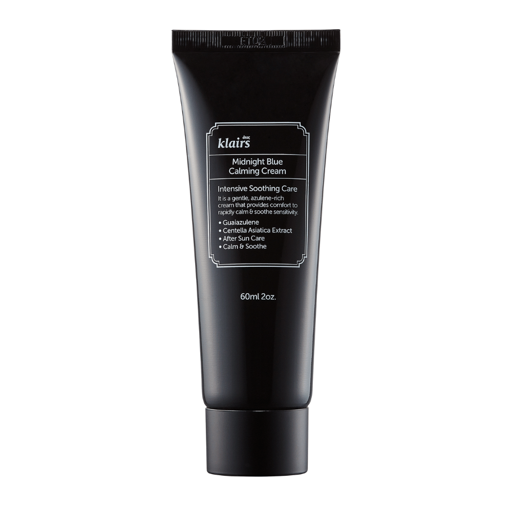 Črna tuba Klairs Midnight Blue Calming Cream, opisana kot intenzivno pomirjujoča krema, pred belo ozadje.