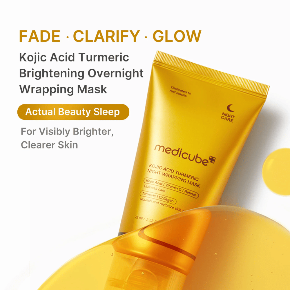 Medicube Kojic Acid Turmeric Night Wrapping Mask v zlato obarvani tubi za nočno nego kože, ki pomaga doseči čistejšo, bolj enakomerno in bolj sijočo kožo.
