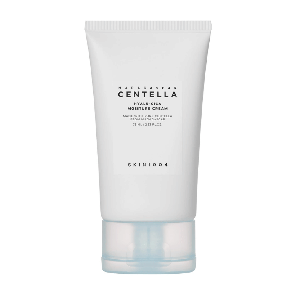 Bela tuba SKIN1004 Madagascar Centella Hyalu-Cica vlažilne kreme na enobarvnem ozadju.