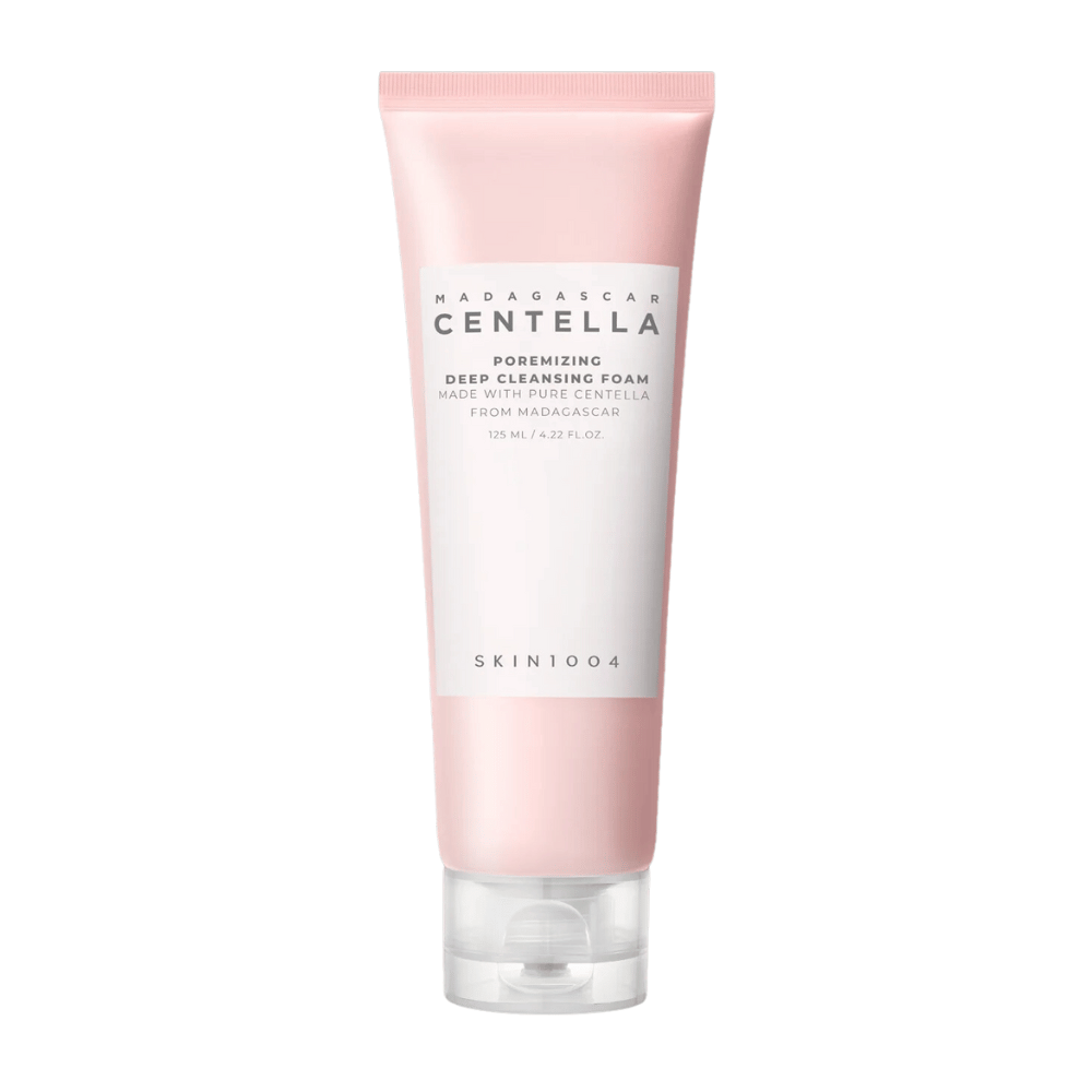 Madagascar Centella Poremizing Deep Cleansing Foam je čistilni izdelek za obraz, predstavljen v roza tubi. Tuba vsebuje 125 ml in je izdelana s čisto centello z Madagaskarja za učinkovito čiščenje in izboljšanje por na koži.
