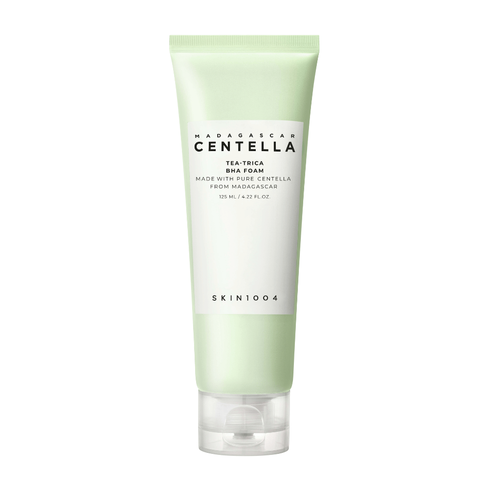 Izdelek "Madagascar Centella Tea-trica BHA Foam" je predstavljen v zeleni in beli tubi. Namenjen je čiščenju kože in vsebuje čisto Centello iz Madagaskarja. Prostornina je 125 ml.