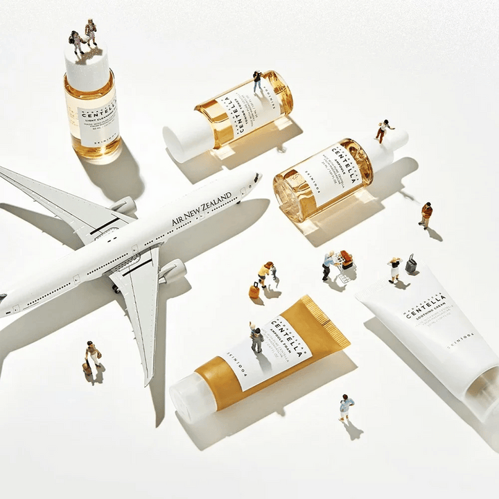 Madagascar Centella Travel Kit vsebuje vse potrebne izdelke za popolno nego kože. Je popoln za potovanja in vključuje lahko čistilno olje, ampule peno, tonik, ampule in pomirjujočo kremo za vlaženje in pomiritev kože.