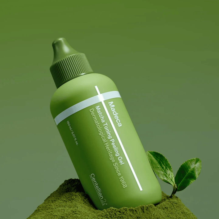 Centellian24 Madeca Matcha Toning Peeling Gel slika izdelka – blag korejski eksfolirajoči peeling gel z matcho, ki pomaga izpopolniti teksturo kože in dati svež videz.