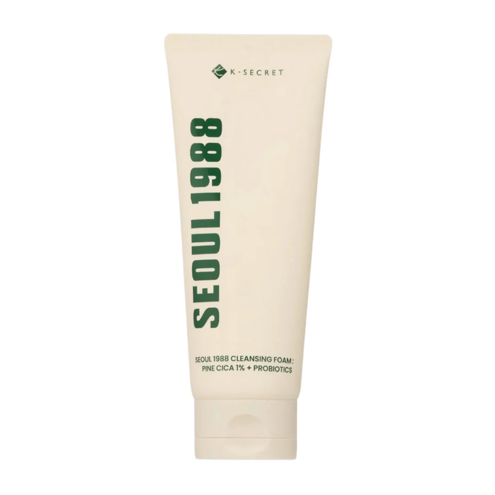 SEOUl 1988 Cleansing Foam - Pine Cica 1% + Probiotics
Čistilna pena za globinsko čiščenje, obogatena s Pine Cica in probiotiki za pomiritev in uravnoteženje kože. Popolna za odstranjevanje nečistoč in obnovitev naravne vlažilne pregrade kože brez izsuševanja. Primerna za vse tipe kože, tudi občutljivo kožo.