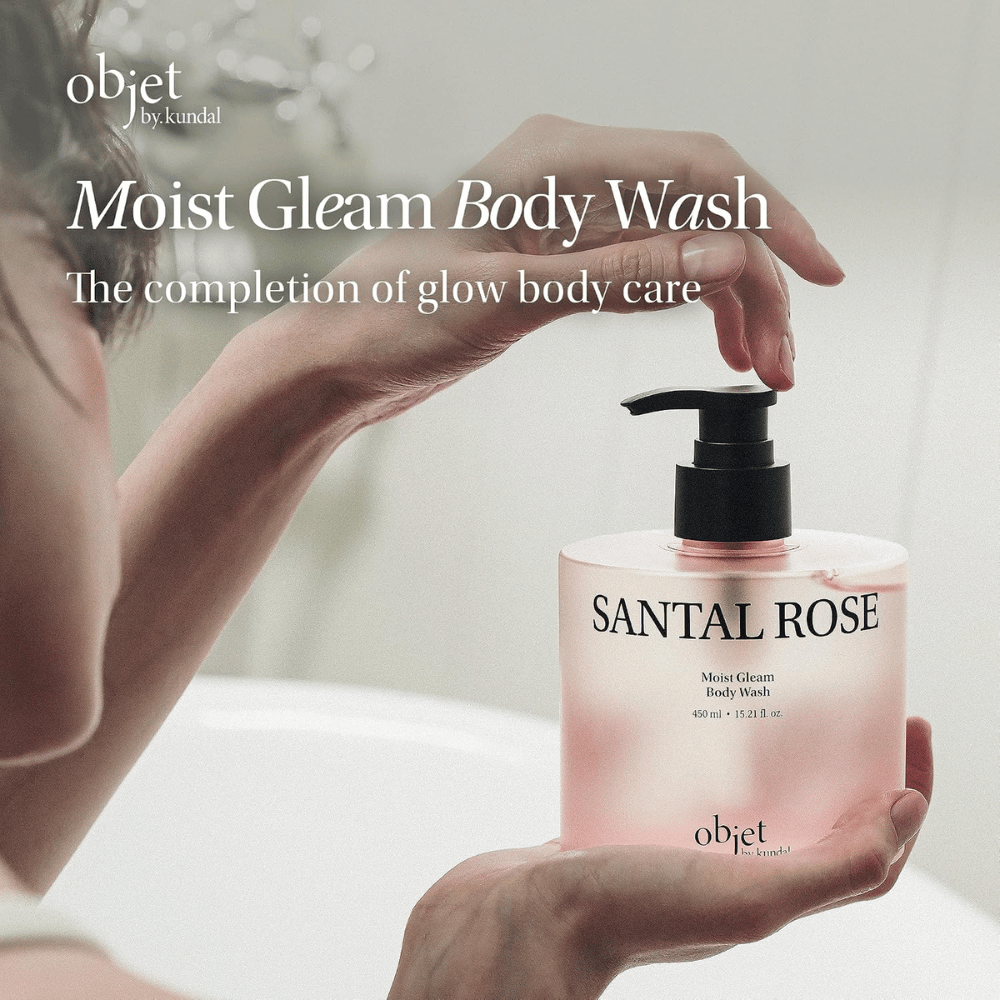 Objet by KUNDAL Santal Rose Moist Gleam Body Wash 450 ml – vlažilno in piling čistilo za telo za mehko in sijočo kožo.