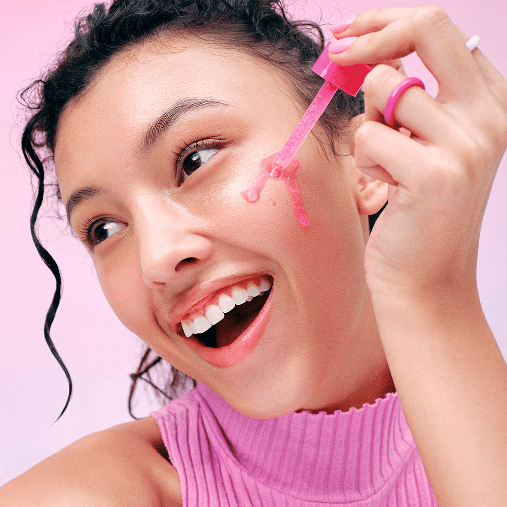 Uporaba EqualBerry NAD+ Peptide Boosting Serum – serum za sijaj z NAD+ in peptidi za bolj čvrsto kožo