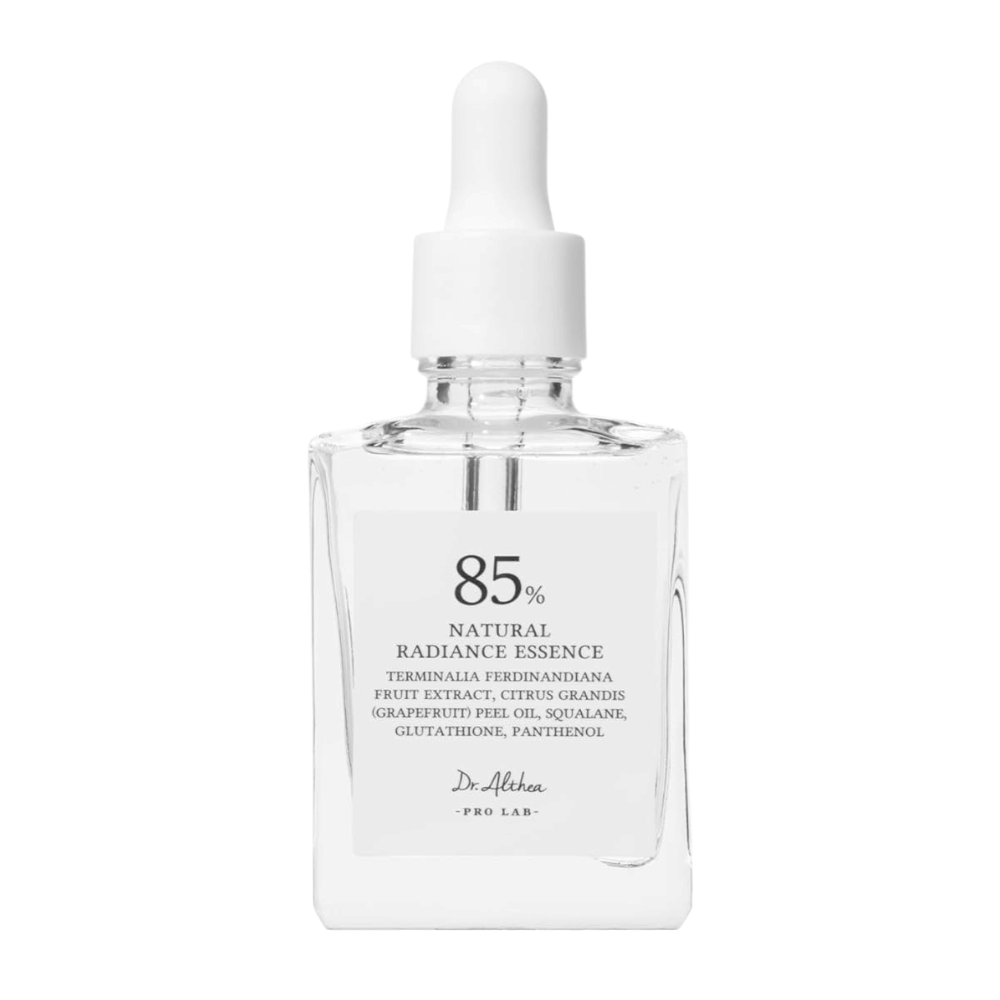Dr. Althea Natural Radiance Essence – vlažilna esenca z 85% izvlečkom Kakadu slive za sijaj, enakomeren ten kože in močno kožno pregrado.