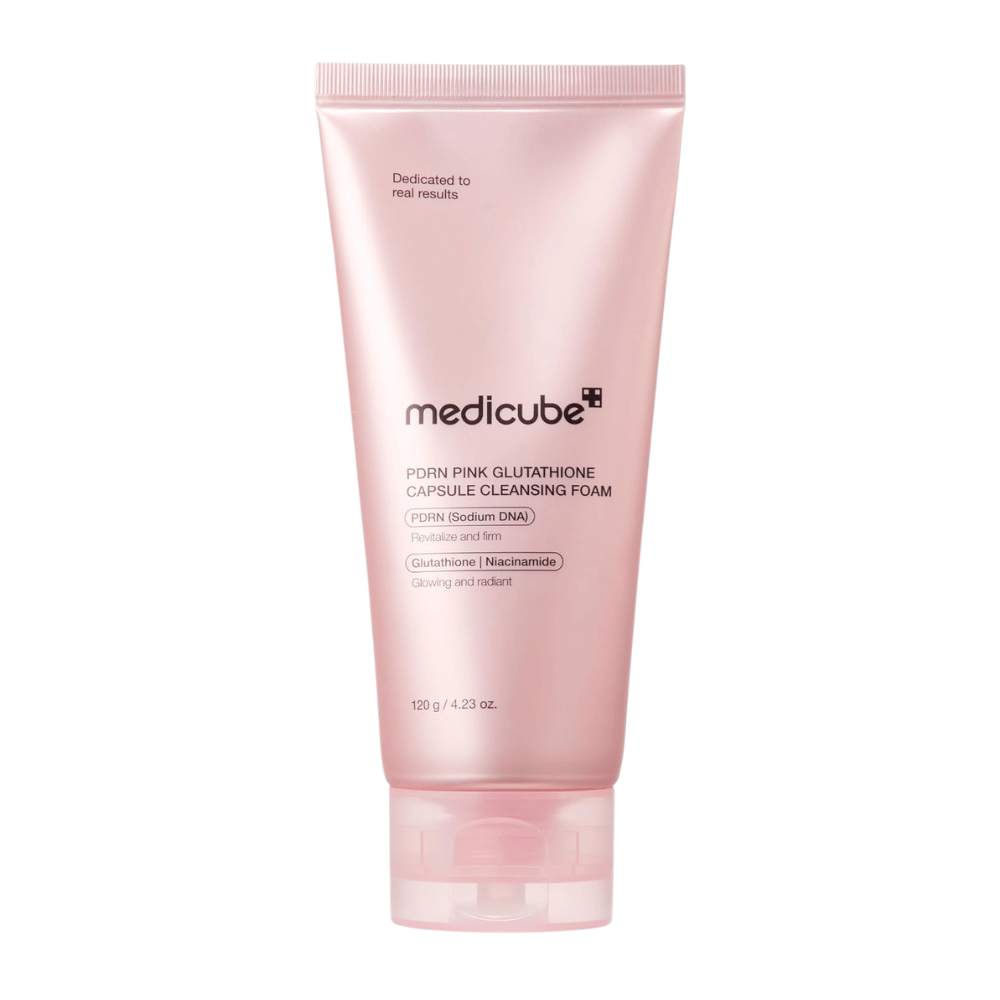 Medicube PDRN Pink Glutathione Capsule Cleansing Foam 120 g čistilne pene z PDRN, glutationom in niacinamidom za sijočo kožo