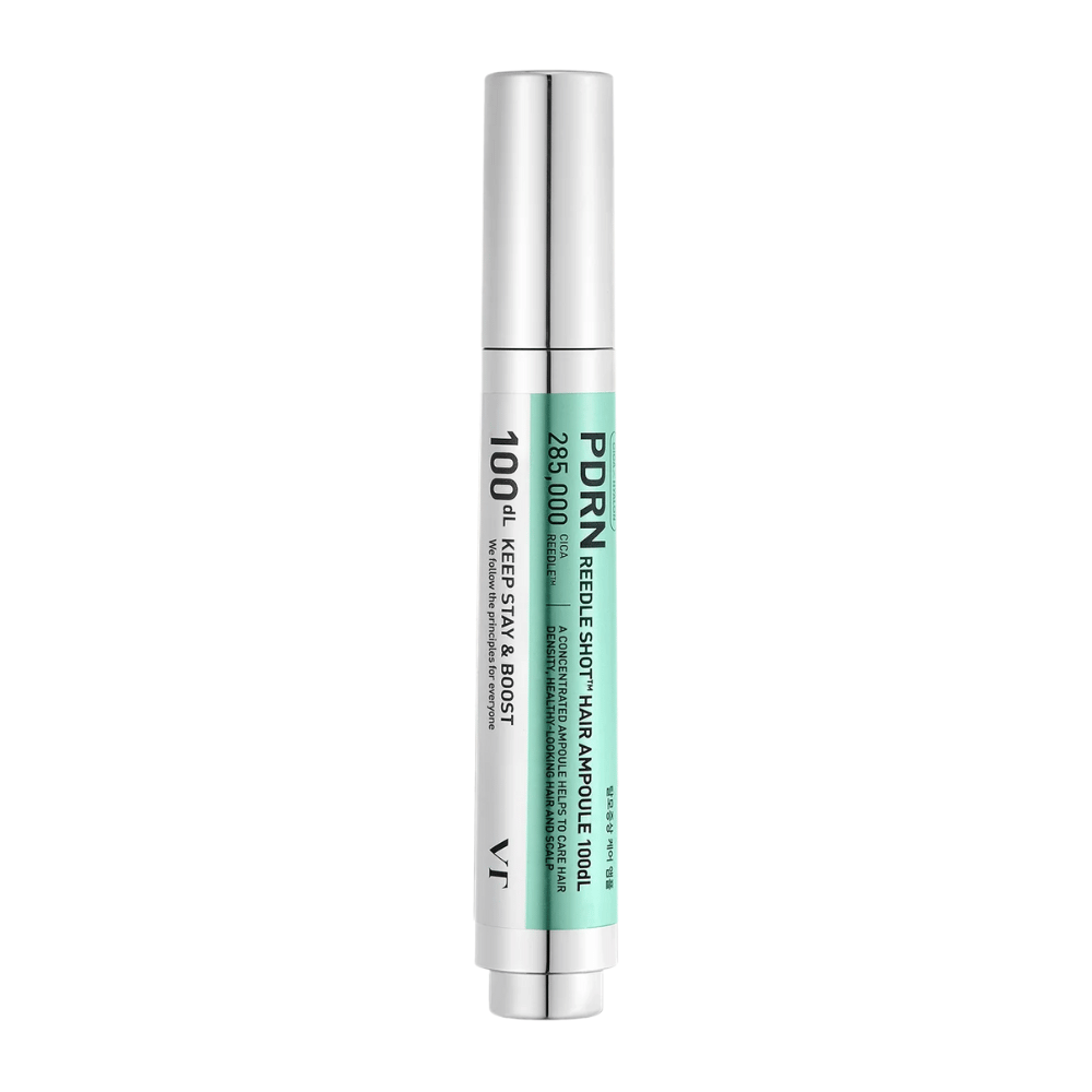 PDRN Reedle Shot Hair Ampoule 100dL v obliki svinčnika na beli podlagi, koncentrirani serum za lasišče, ki krepi lasišče in podpira bolj zdrave lase.