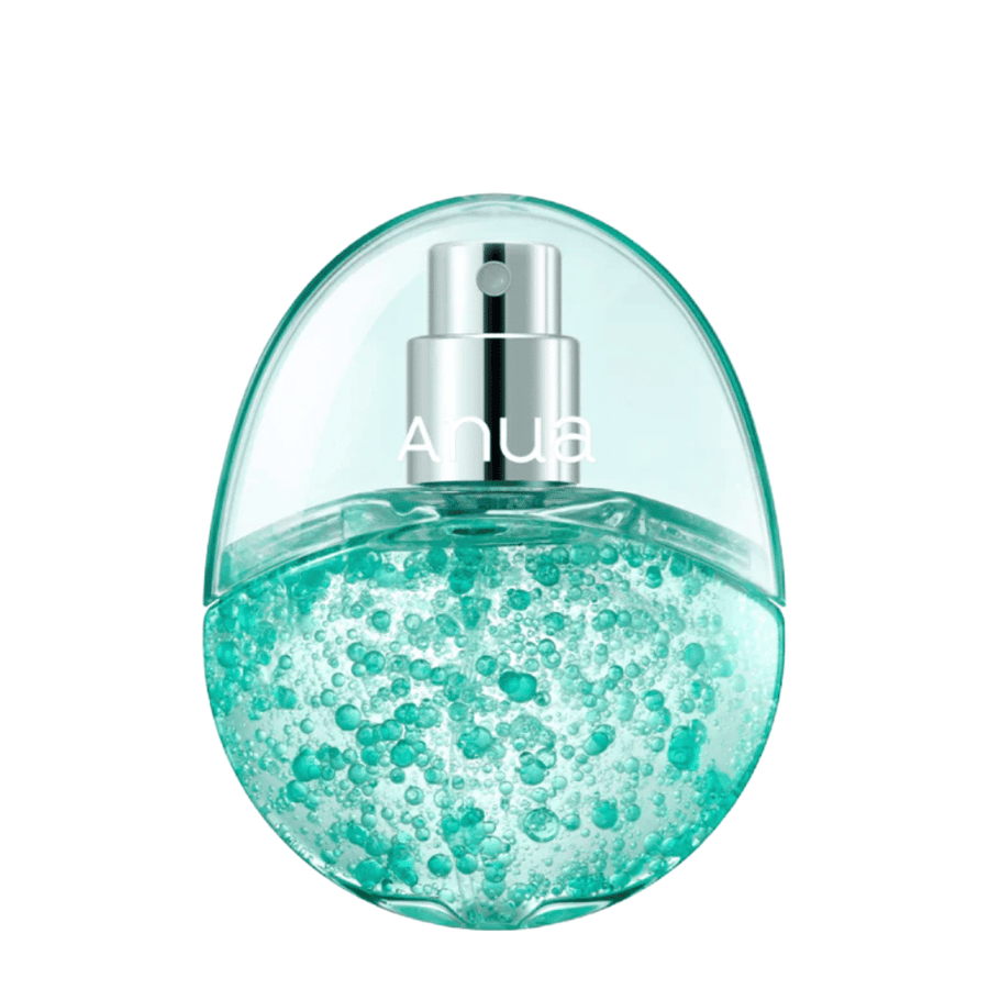 Izrezana slika izdelka Anua PDRN Hyaluronic Acid Hydrating Capsule Mist na svetlem ozadju. Steklenička v obliki jajca ima prozoren zgornji del in spodnji del, napolnjen s turkiznimi vlažilnimi kapsulami, ki poudarjajo edinstveno formulacijo izdelka in premium občutek.