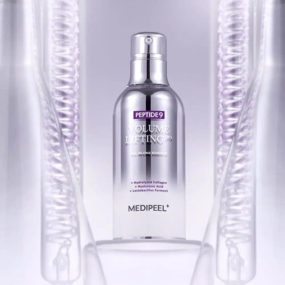 Medi-Peel Peptide 9 Volume Lifting Esenca nega kože – korejski esenca s peptidi in kolagenom, ki pomaga zmanjšati drobne gubice in okrepiti kožno pregrado.