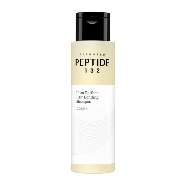 Slika izdelka COSRX Peptide 132 Ultra Perfect Hair Bonding Shampoo – krepilni in obnovitveni šampon s peptidi za mehke in sijoče lase.