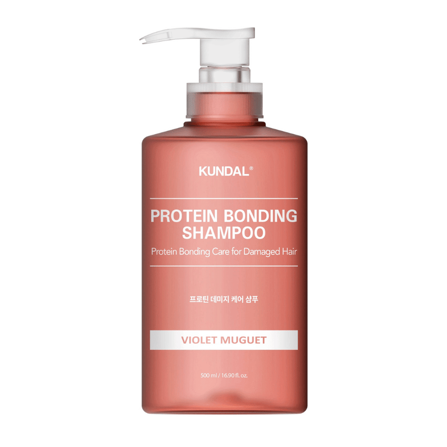 KUNDAL Protein Bonding Shampoo Violet Muguet 500 ml v steklenički s črpalko na beli podlagi.