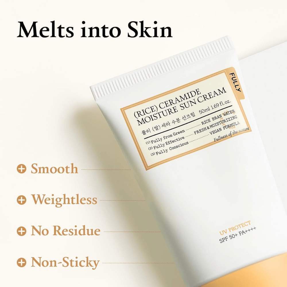 Promocijska slika za FULLY Rice Ceramide Moisture Sun Cream, ki poudarja lahko in hitro vpojno formulo. Poudarek je na občutku na koži s sporočilom, da se izdelek zlije s kožo brez lepljivosti, belega sloja ali težkega zaključka.