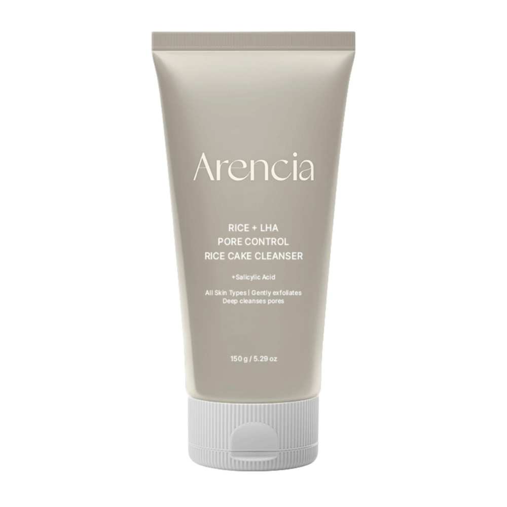 Arencia Rice + LHA Pore Control Rice Cake Cleanser v celoti proti beli podlagi, korejsko čistilo za obraz z rižem in LHA za nežno piling in uravnoteženo kožo.