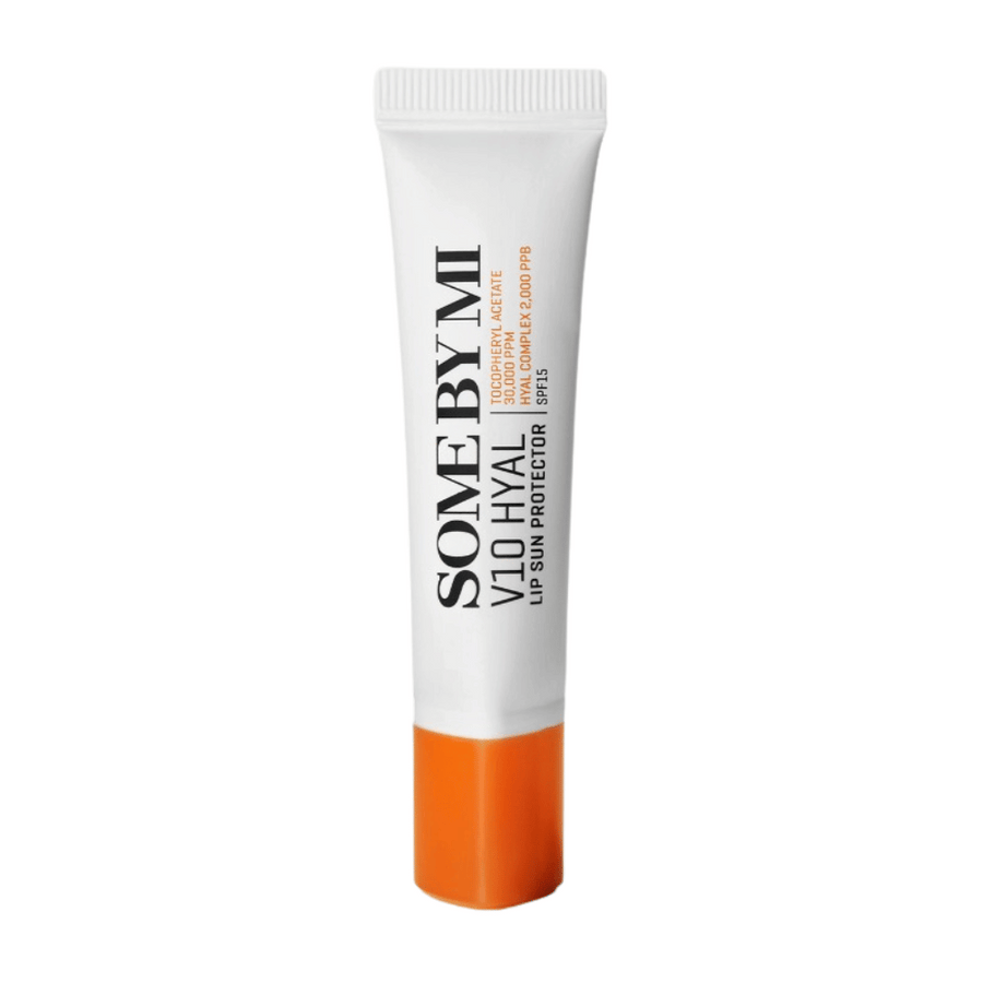 Ena tuba Some By Mi V10 Hyal Lip Sun Protector SPF15 7ml na beli podlagi.
