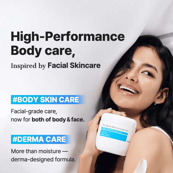 Ženska s COSRX Skin Barrier Cream – močna nega telesa s kakovostjo nege obraza in dermaformulo.