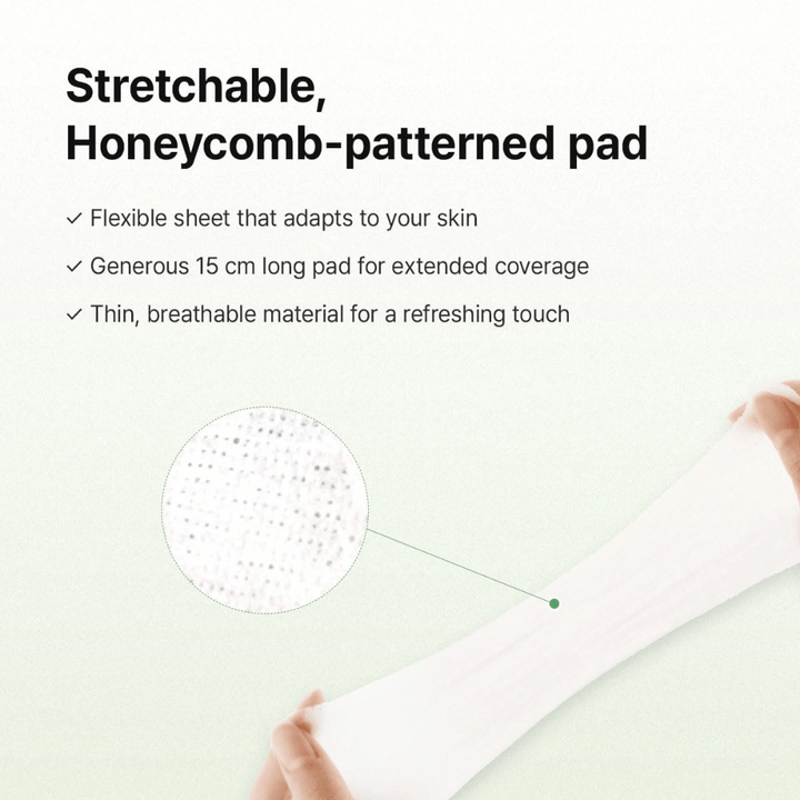 Slika – material / funkcija (raztegljivost + struktura)
Dr. Althea Stretchfit Calming Pad z raztegljivo satasto strukturo, ki se prilagaja koži za maksimalno prekrivnost in udobje.