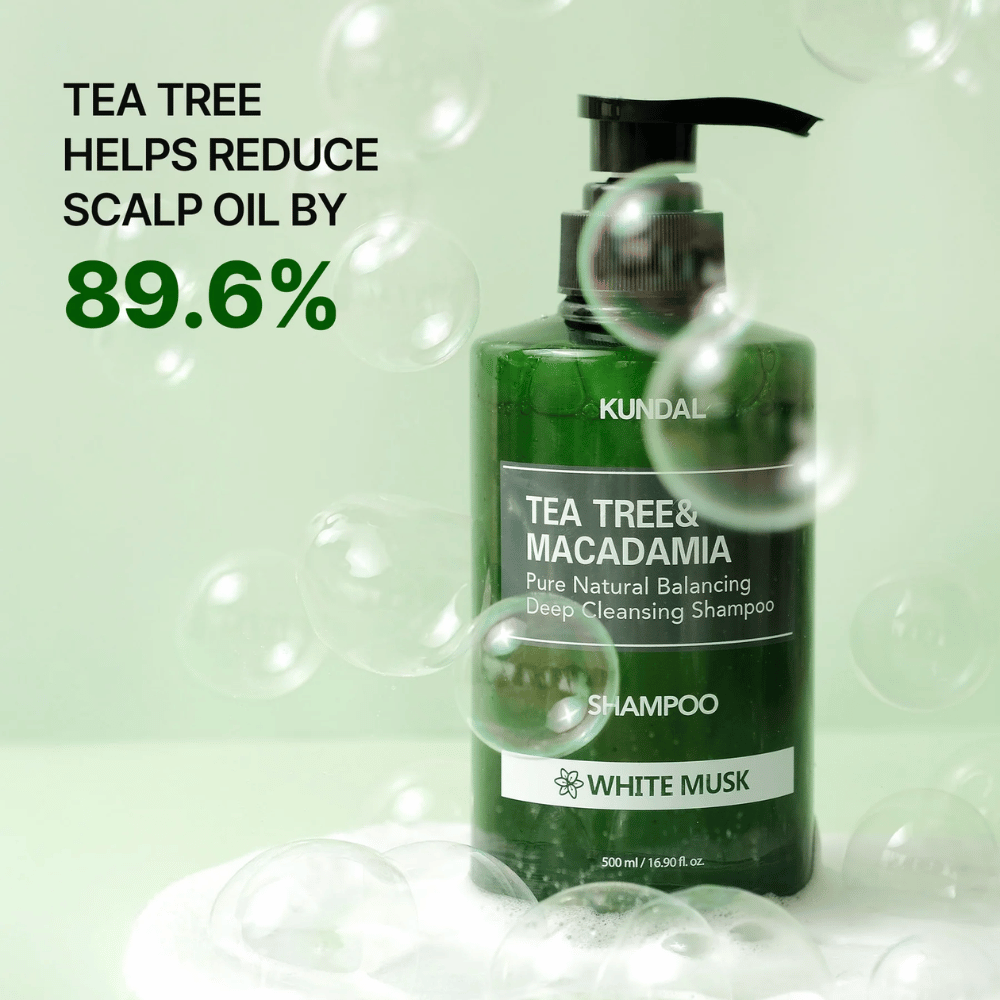 Produktna slika z mehurčki in statistiko, ki prikazuje, da tea tree pomaga zmanjšati odvečni sebum na lasišču za bolj svež občutek.