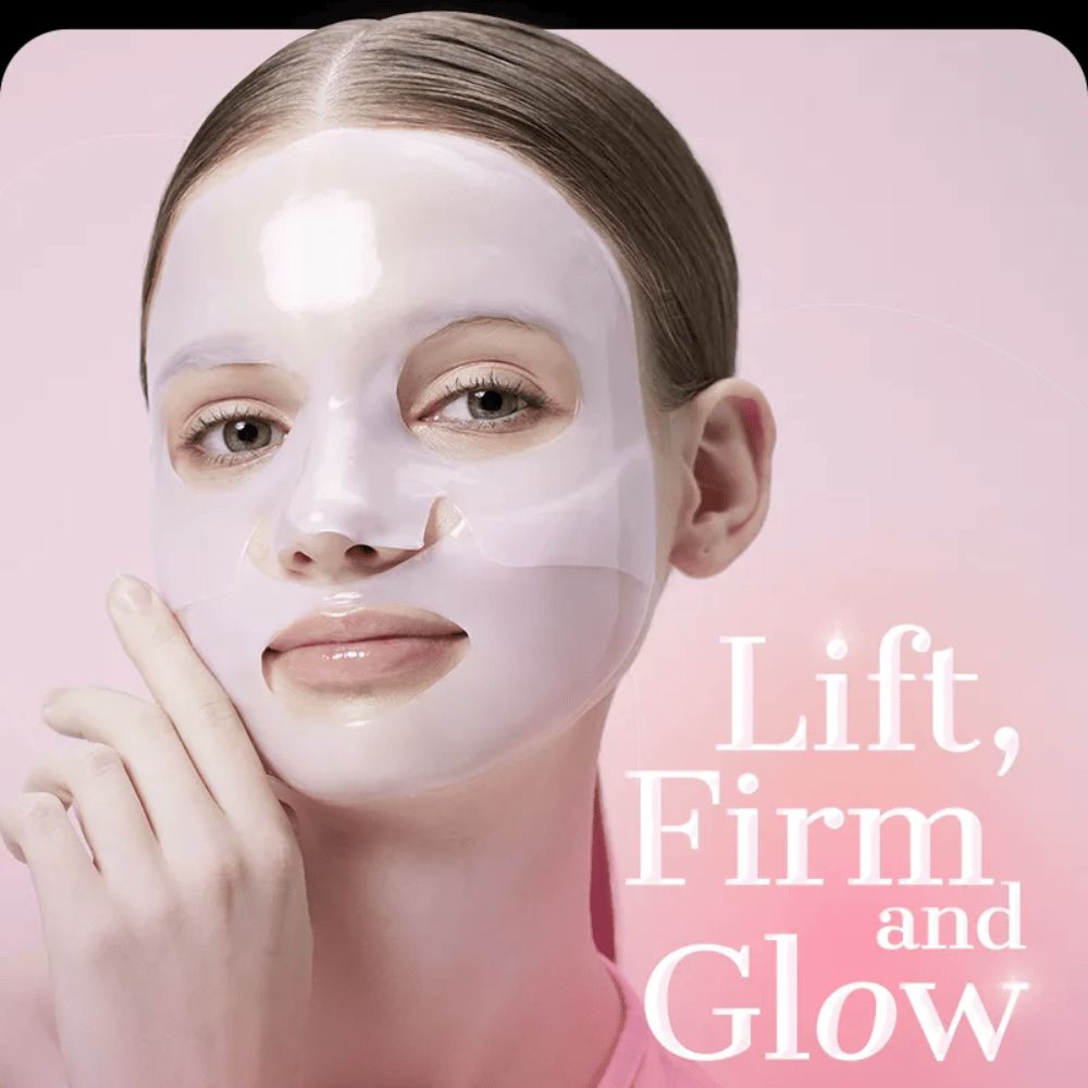 Ženska s COSRX Peptide Collagen Lifting Glow Hydrogel Mask – zagotavlja učvrstitev, čvrsto in sijočo kožo z intenzivno vlago.