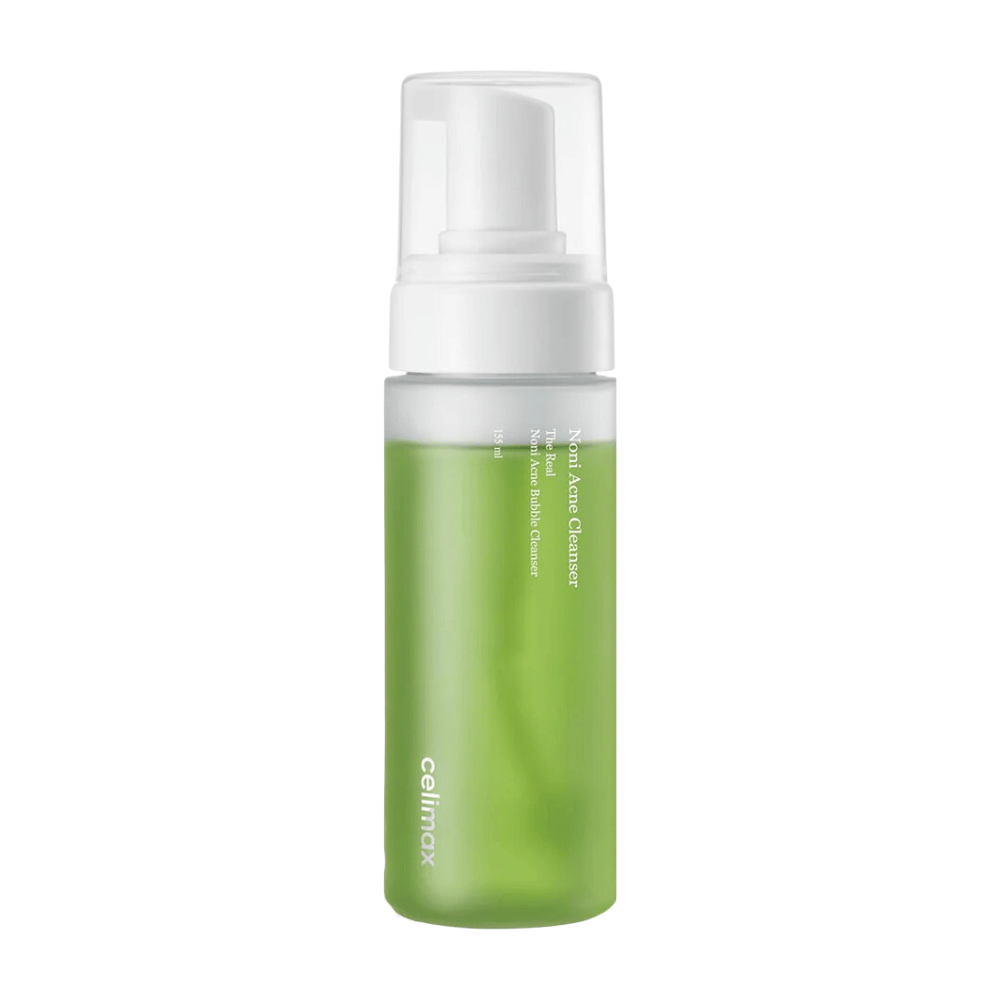 Steklenica The Real Noni Acne Bubble Cleanser prikazuje svež in zelen ton, kar nakazuje naravne sestavine. Črpalni dozirnik omogoča enostavno uporabo in je popoln za ustvarjanje bogatega, penastega čistilnega sredstva. Idealno za boj proti aknam in zagotavljanje jasnega in čistega občutka kože.