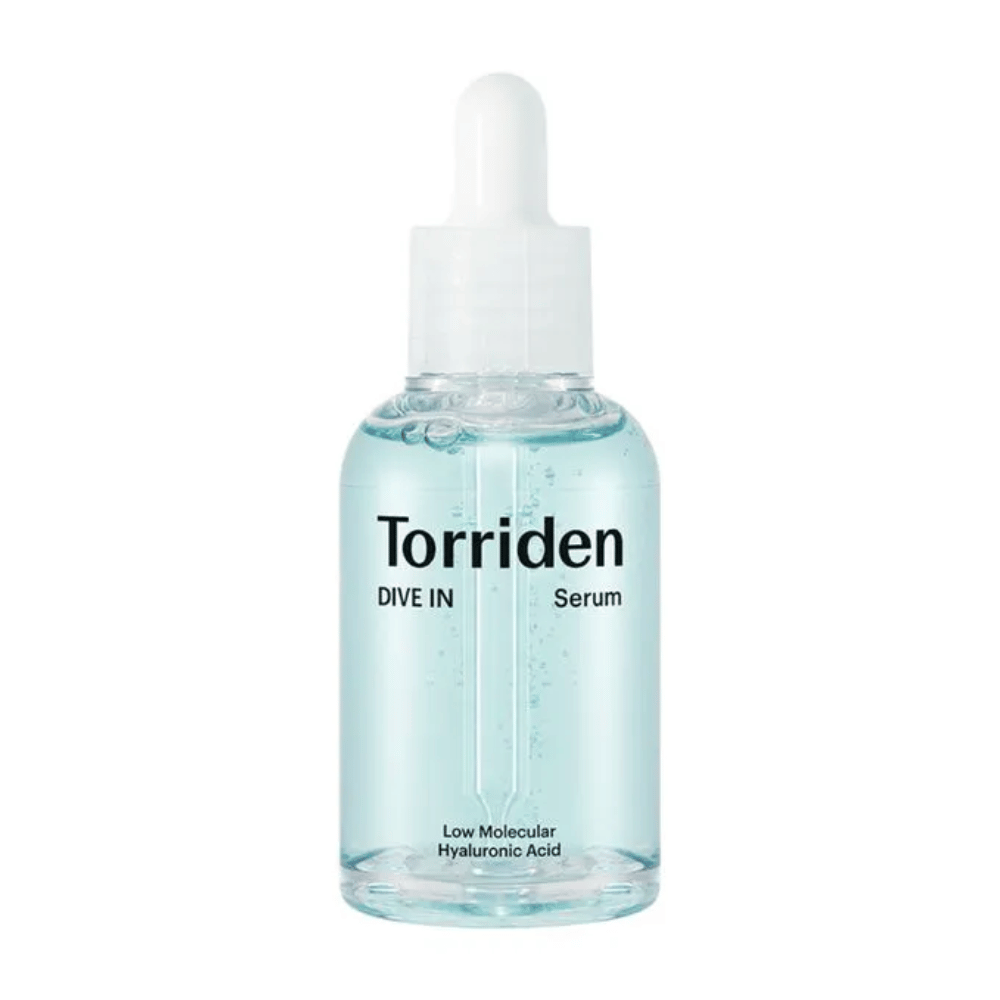 Steklenica Torriden DIVE-IN Low Molecule Hyaluronic Acid Serum 50ml za vlaženje, na beli podlagi.