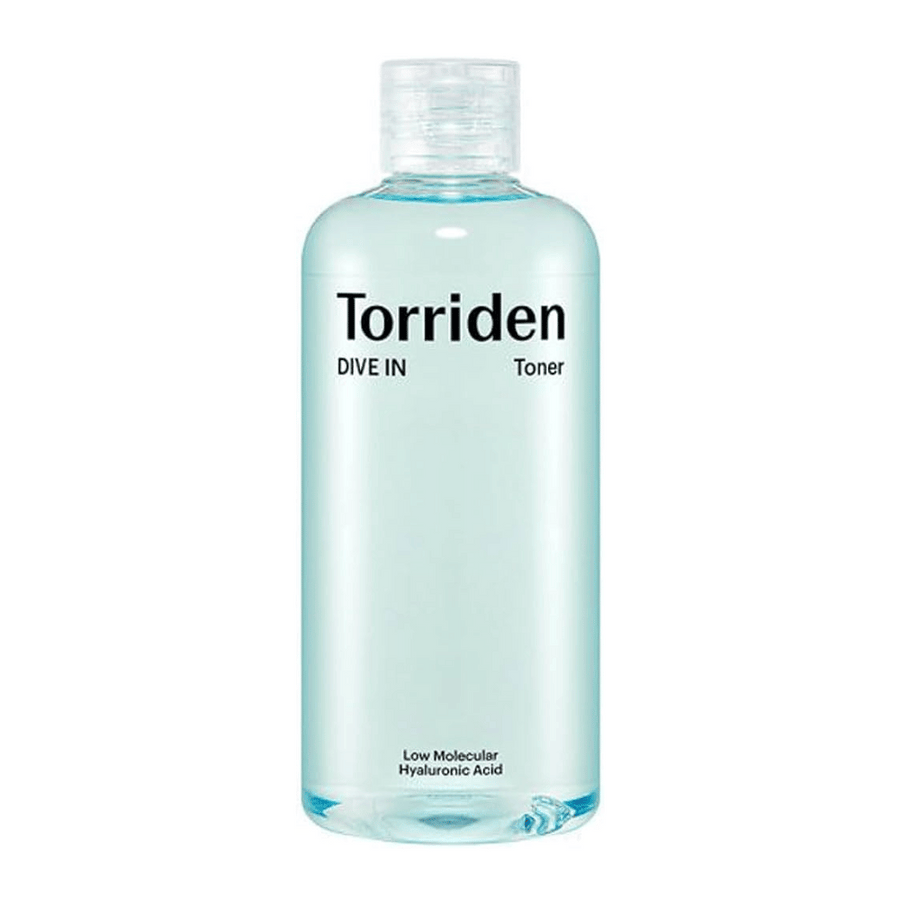 Steklenica Torriden DIVE-IN Low Molecule Hyaluronic Acid Toner 300ml, postavljena na nedotaknjeno belo ozadje.