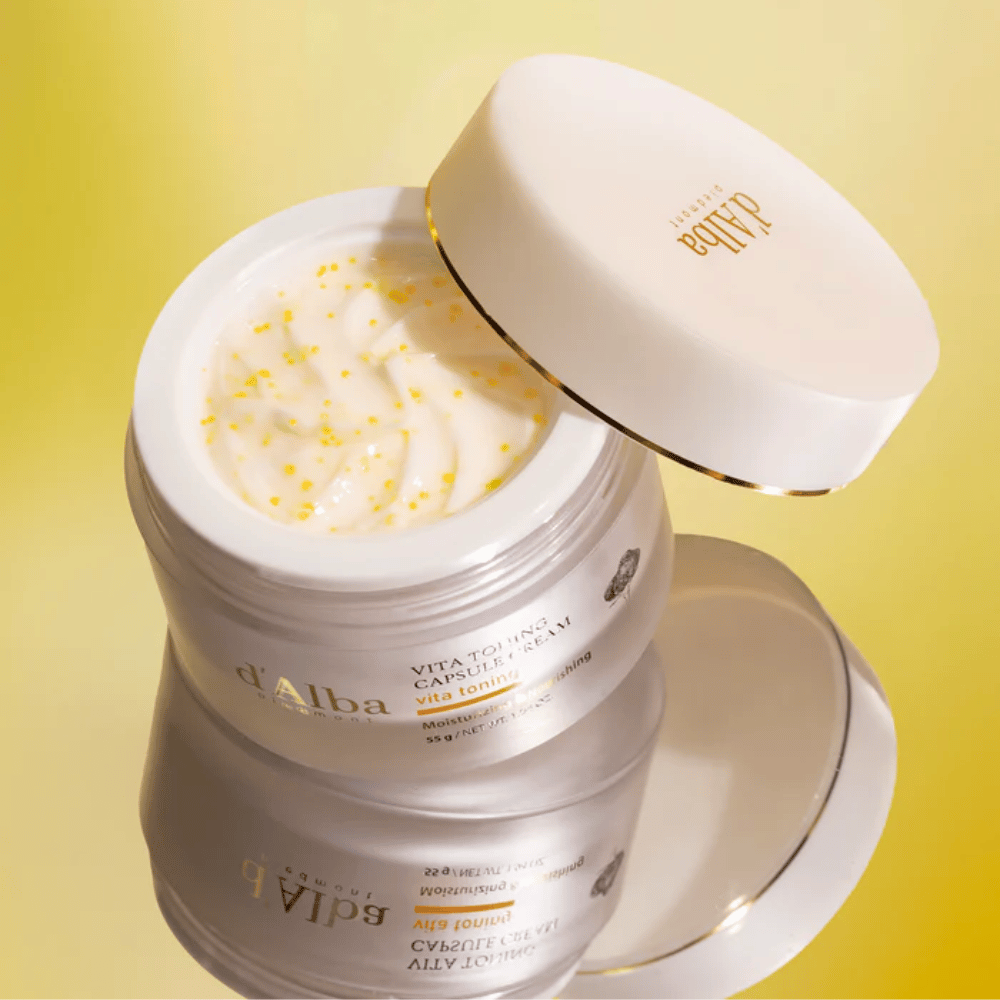d'Alba Vita Toning Capsule Cream krema za obraz – vlažilna krema s kapsulno tehnologijo, ki pomaga pri negi in izenačevanju strukture kože.