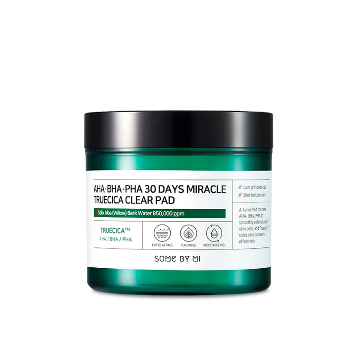 Bela posoda z zelenim pokrovom, napolnjena s Some By Mi's AHA, BHA, PHA 30 Days Miracle Truecica Clear Pad 70 kos za boj proti izbruhom aken.
