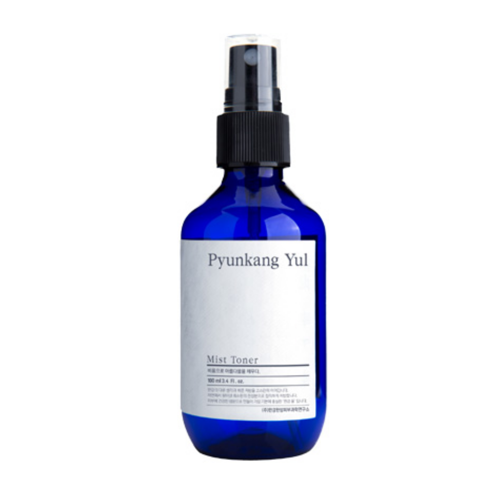 Steklenica Pyunkang Yul Mist Toner, popolna za ljubitelje tonikov, ki so prijazni do alergij, na beli podlagi.