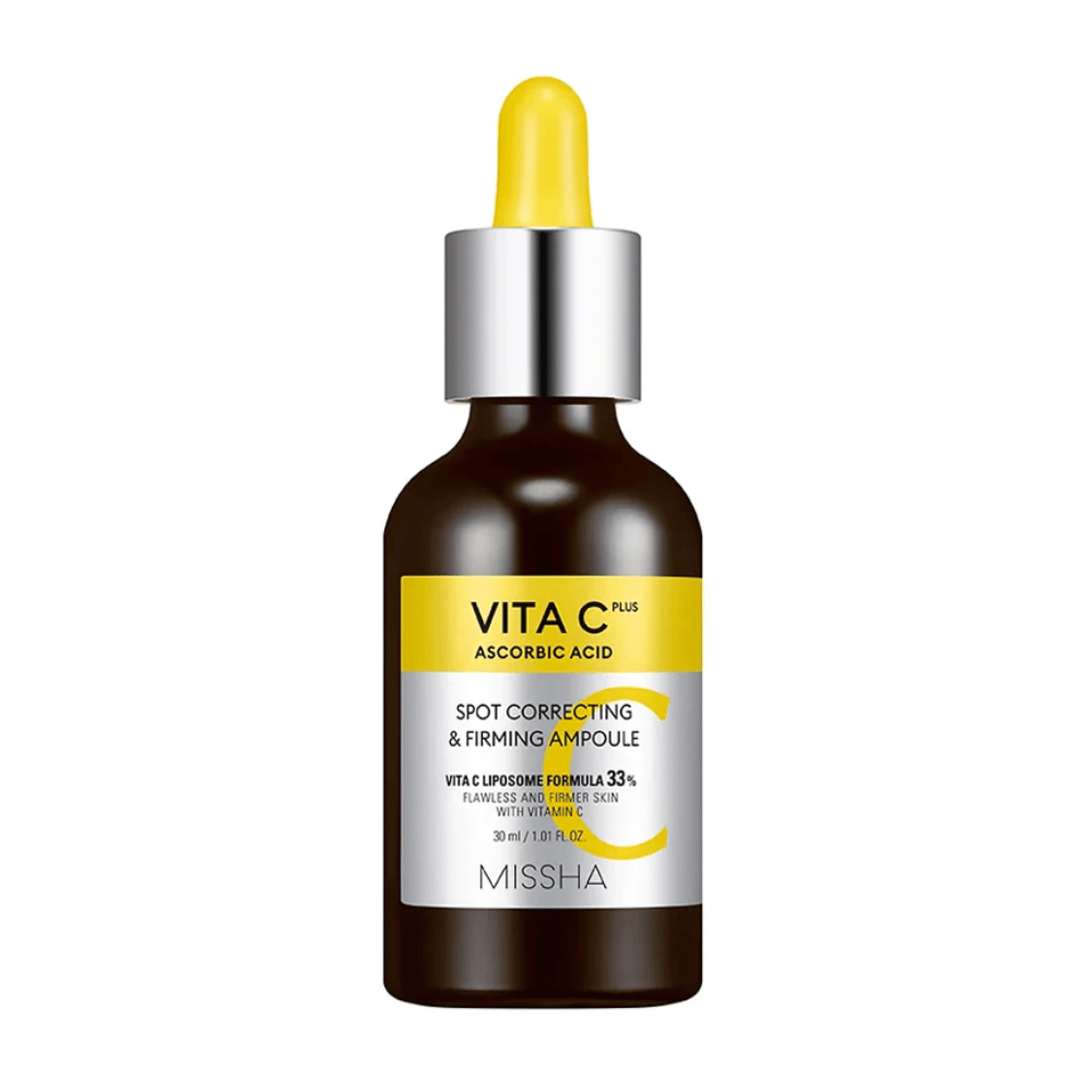 MISSHA Vita C Plus Spot Correcting & Firming Ampoule 30ml, prikazana na beli podlagi.